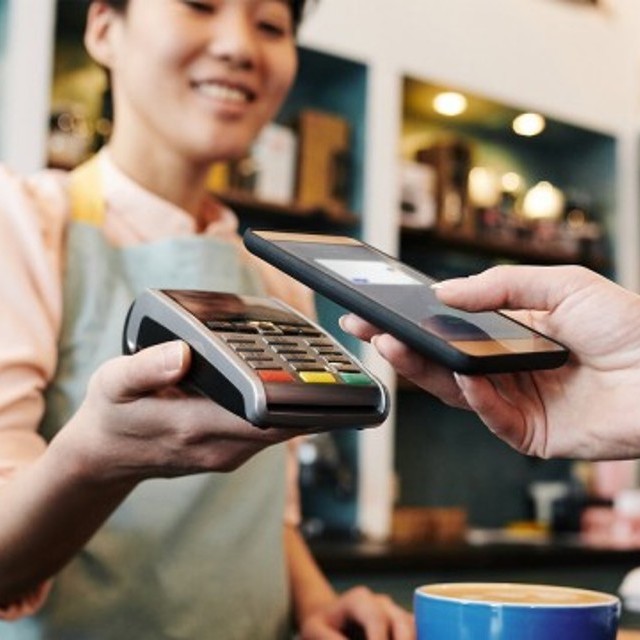 contactless payment in cafe